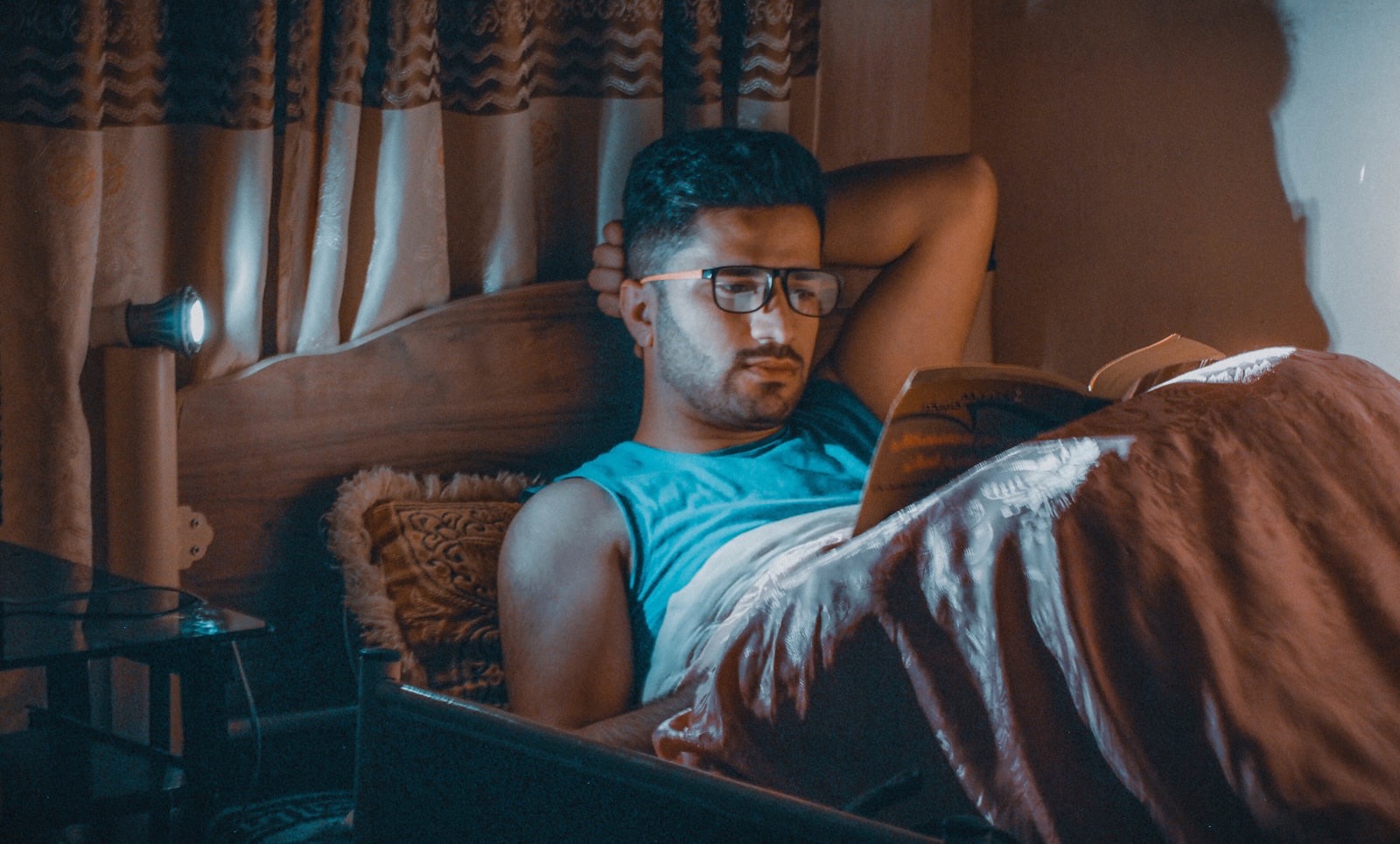 Reading in bed with the upper body elevated, the most-used adjustable base position