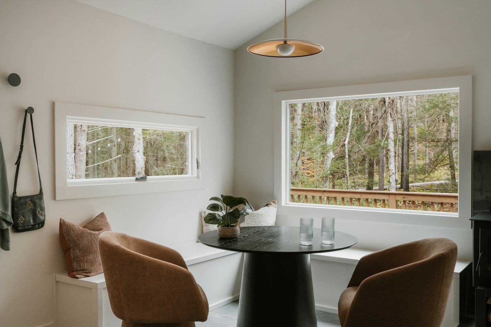 Corner banquette bench seating built into a breakfast nook